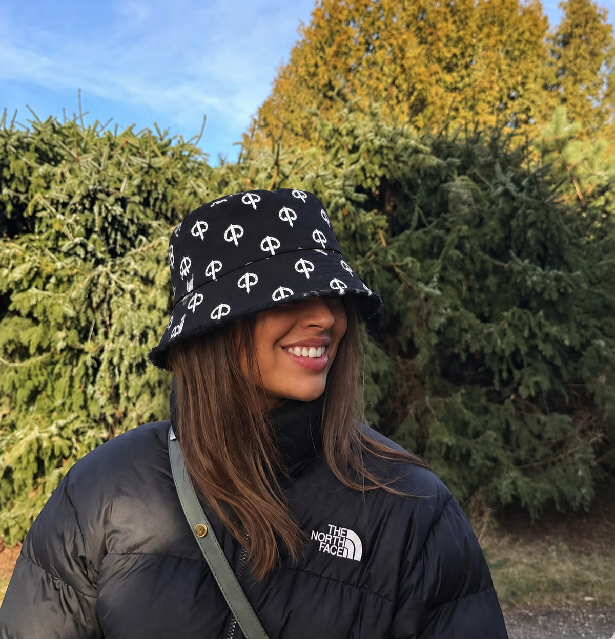 PIRIHITA - MANGŌPARE BUCKET HAT