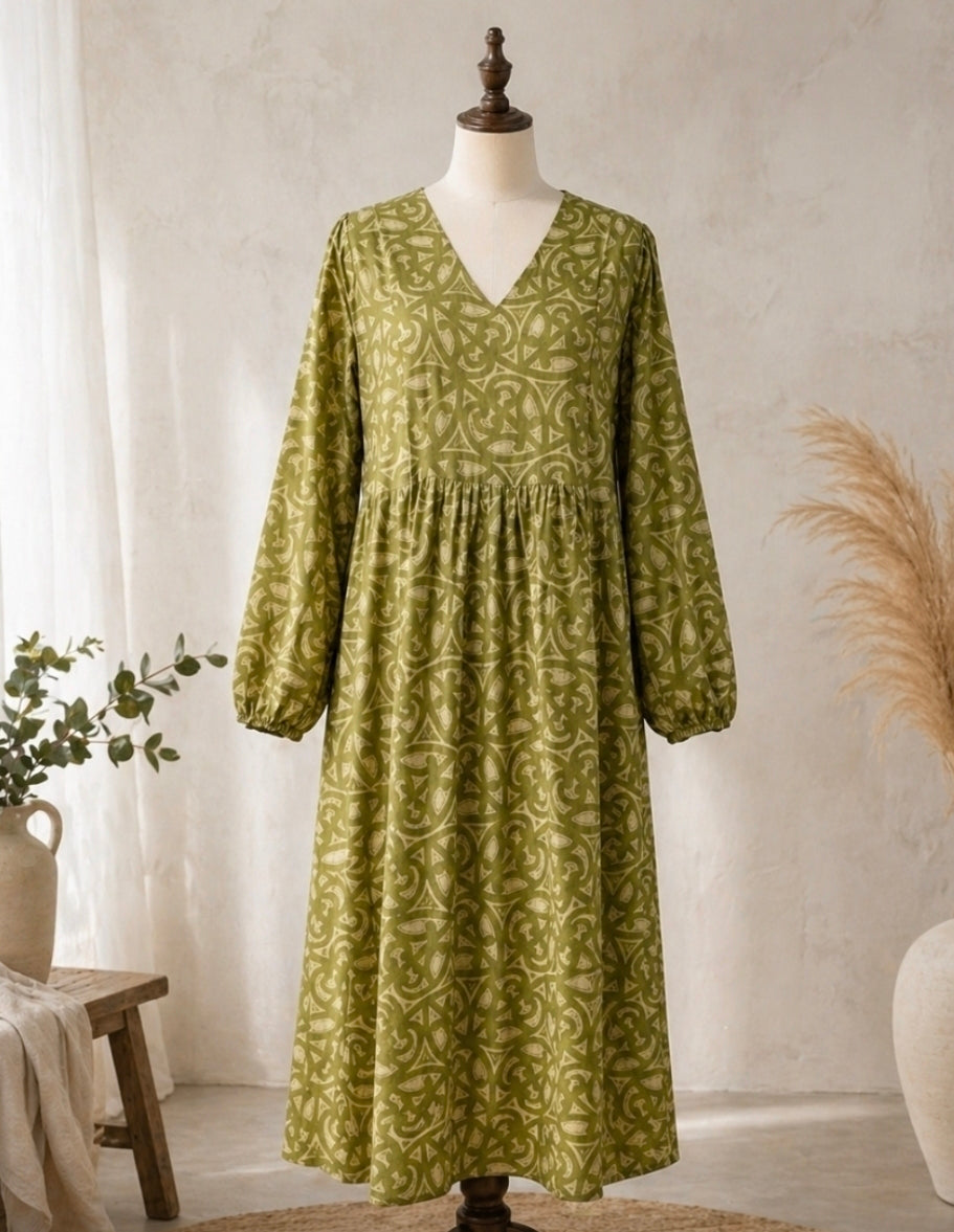 Pirihita Mangōpare Dress